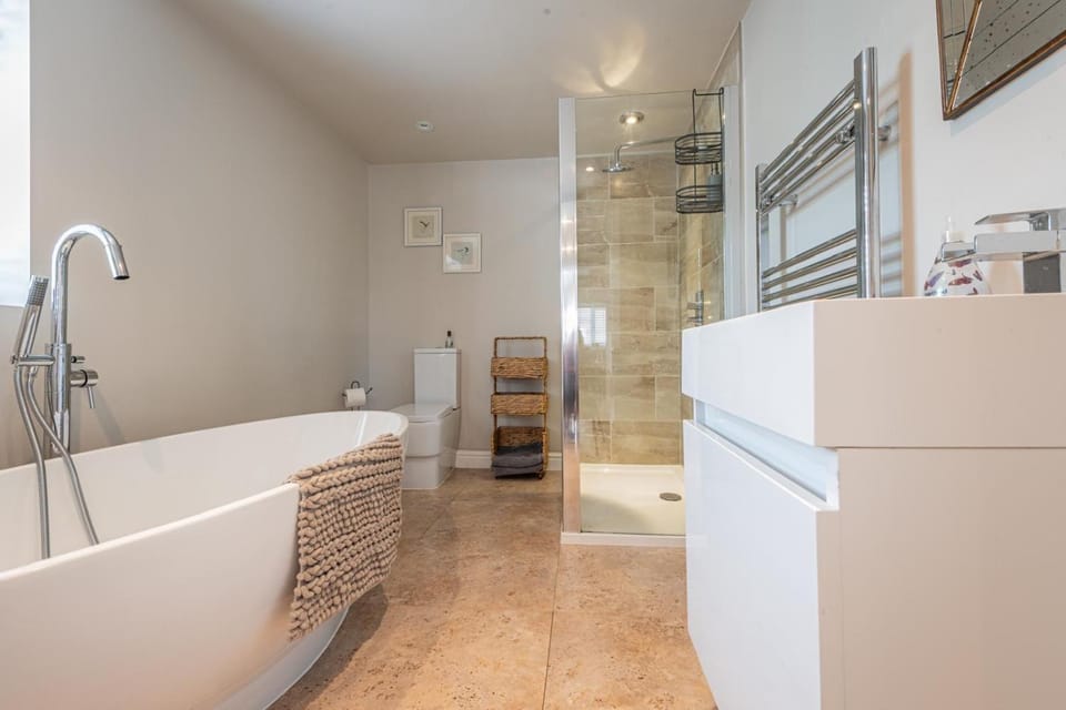 Quiet Self contained Cottage near Delamere Forest House in England