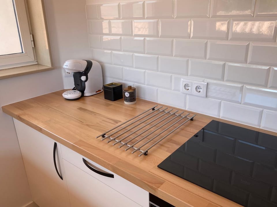 Coffee/tea facilities, Kitchen or kitchenette