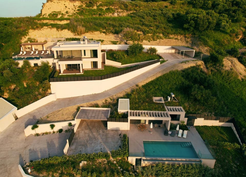 Property building, Bird's eye view