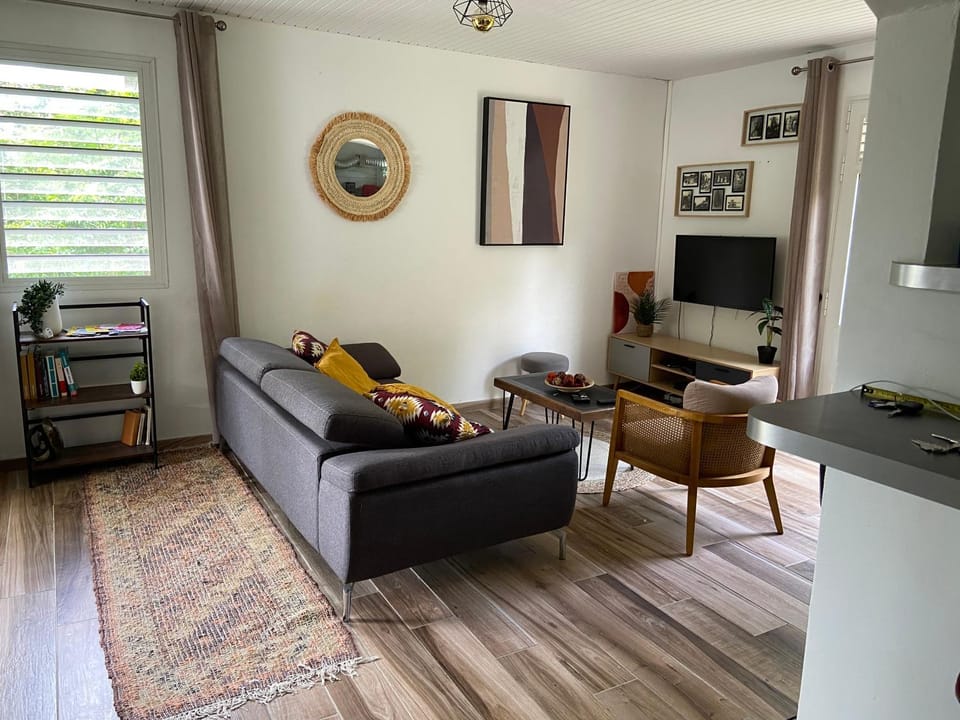 Communal lounge/ TV room, TV and multimedia, Living room