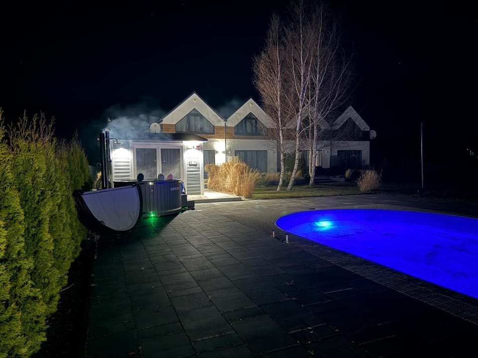 Słońce i Woda Domki Całoroczne, Podgrzewany Basen, Balia z jacuzzi, Klimatyzacja, Bezpłatny Parking Apartment in Leba