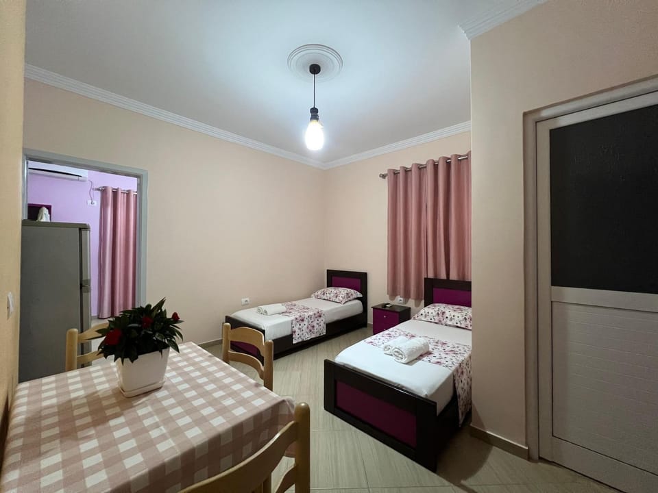 Vila Garden Bed and Breakfast in Ksamil