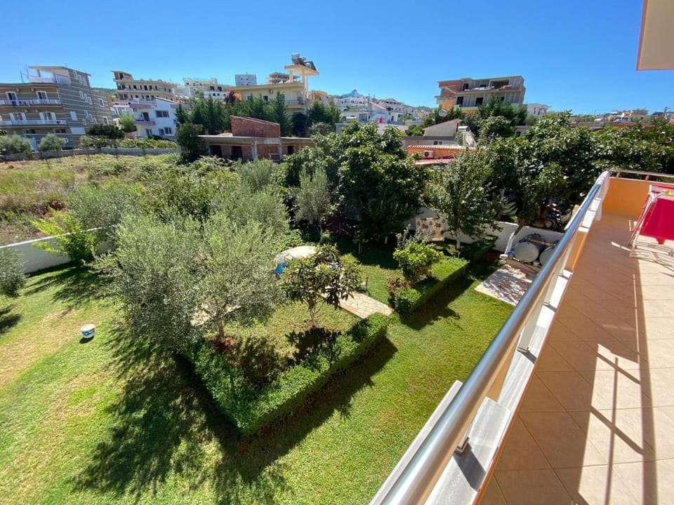 Property building, Garden, View (from property/room), Balcony/Terrace, Garden view