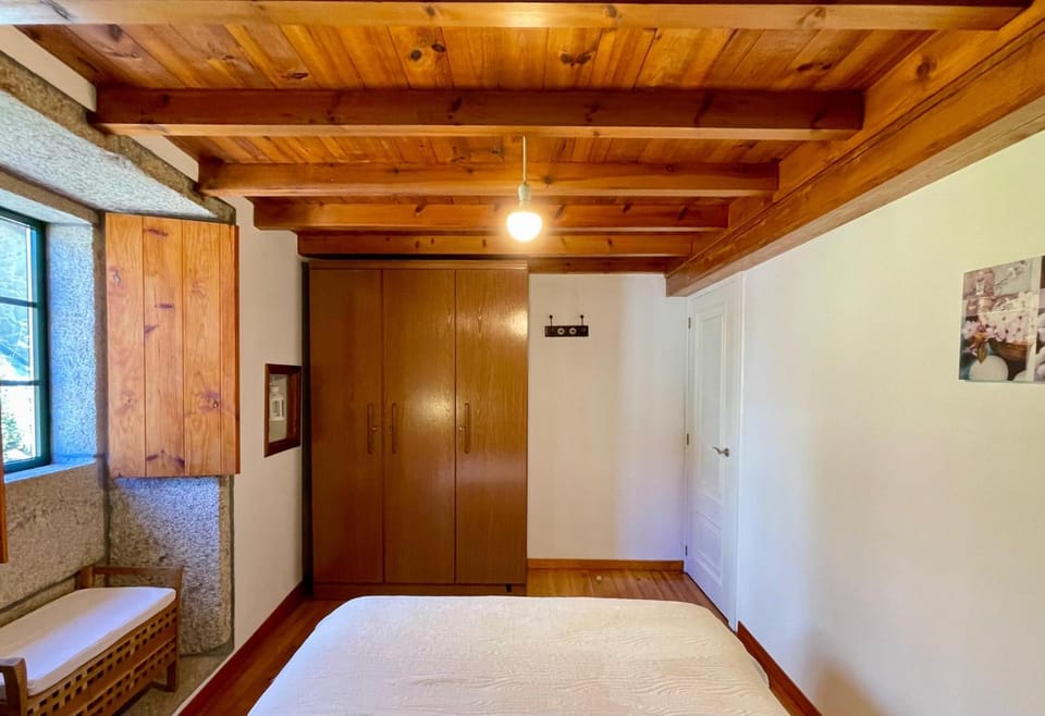 Bedroom, wardrobe