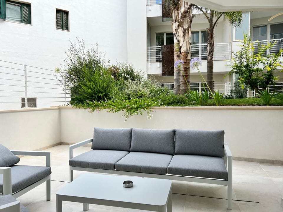 Patio, Day, Garden, View (from property/room), Balcony/Terrace, Garden view