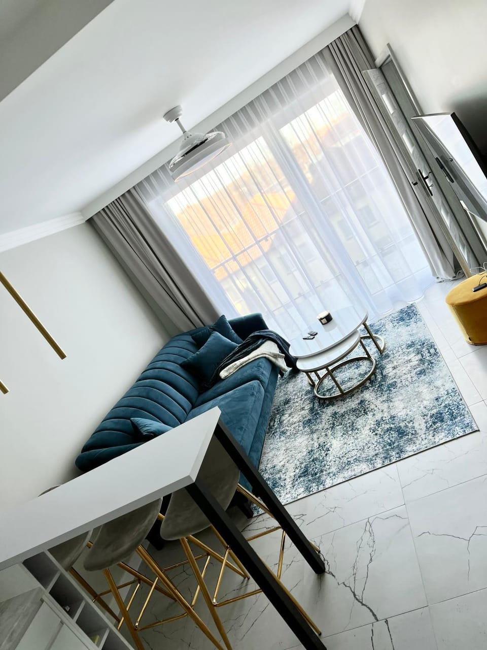 Bed, Living room, Seating area