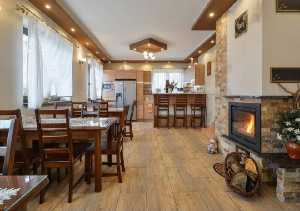Communal lounge/ TV room, Kitchen or kitchenette, Kitchen or kitchenette, Communal kitchen, flat iron
