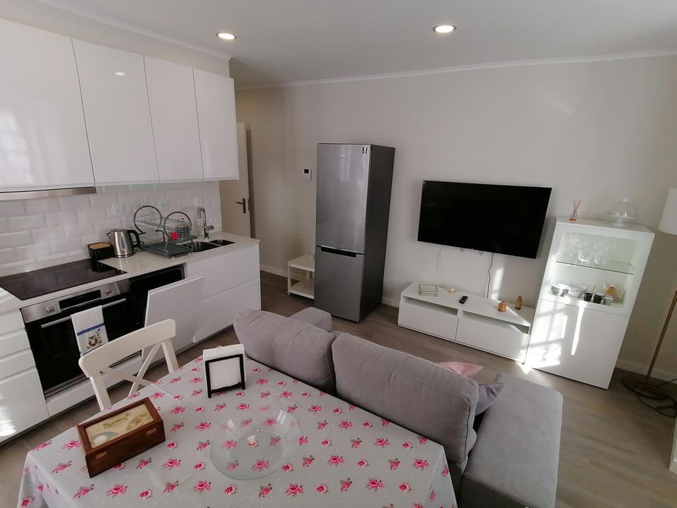 TV and multimedia, Dining area