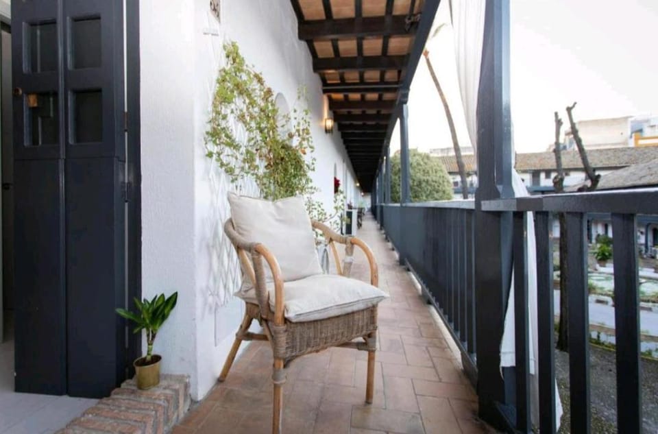 Apartamento en monumento histórico nacional Corral del Conde-duque de Olivares Apartment in Seville