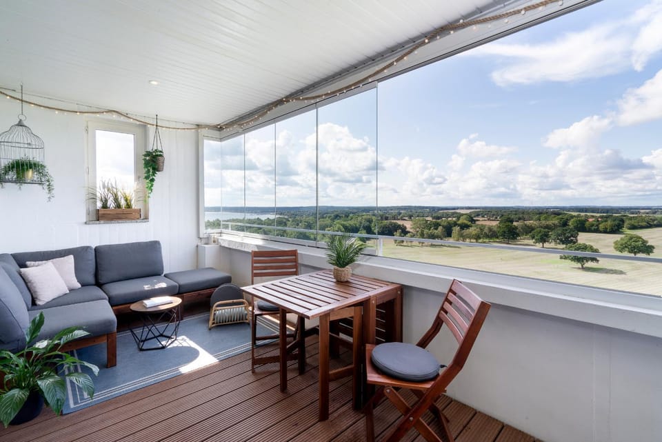 View (from property/room), Balcony/Terrace, Seating area, Lake view, Lake view, Sea view, Sea view