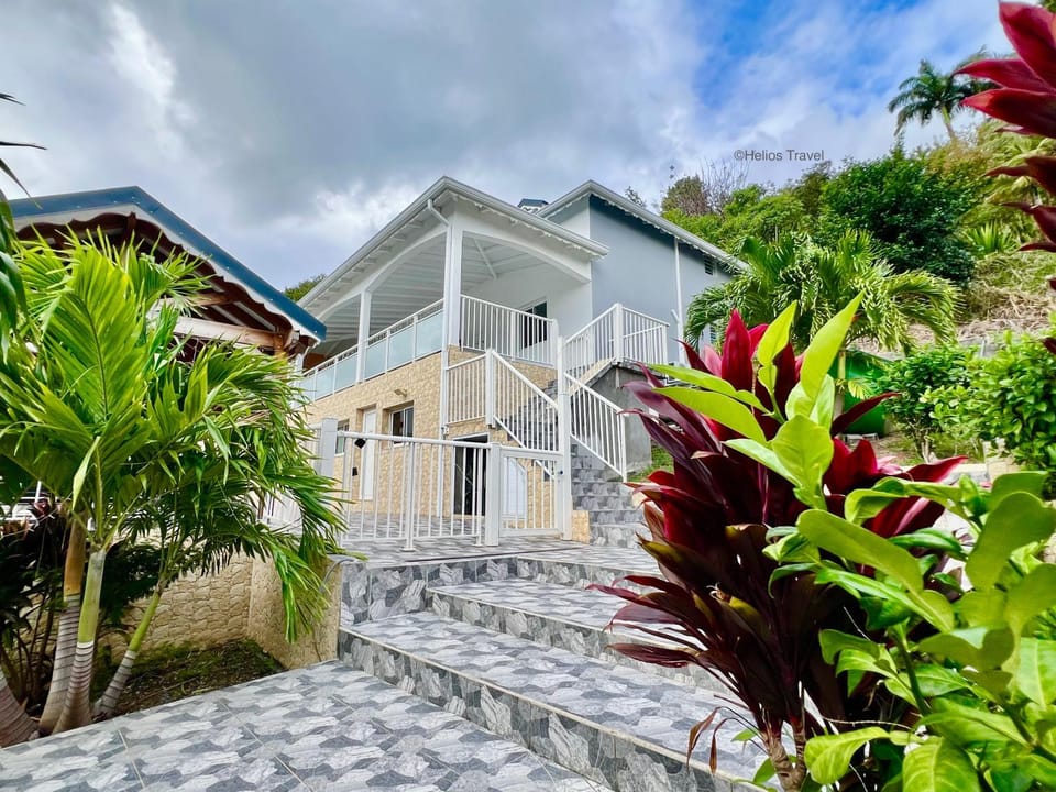 Property building, Day, Garden, Garden view