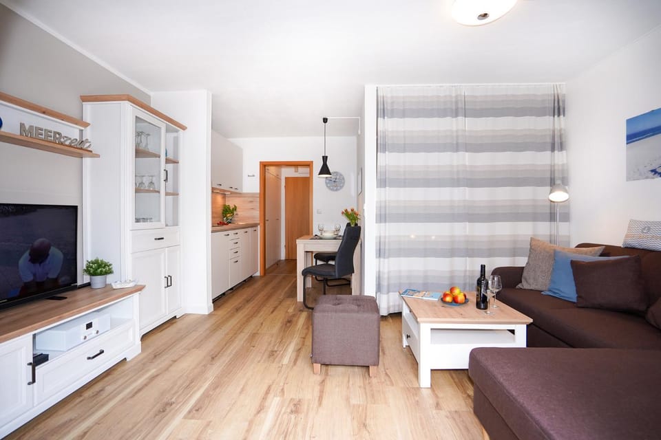 Hamburger Str 3, Whg 2 "Meerzeit" Apartment in Grömitz