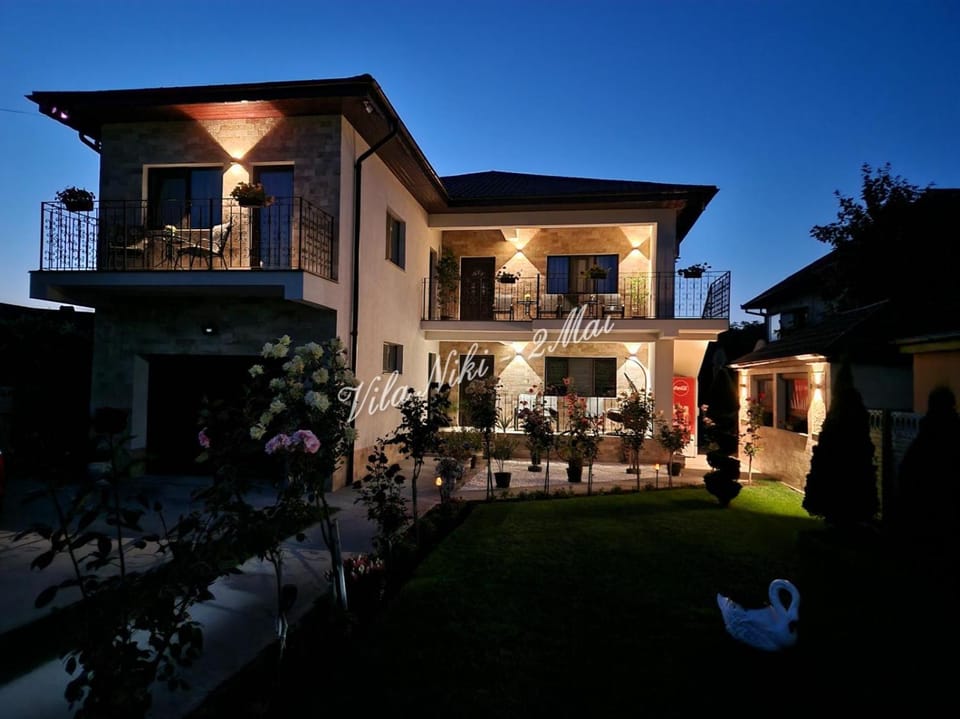 Property building, Night