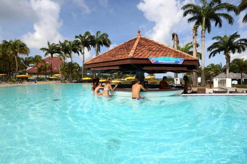 Lounge or bar, Swimming pool