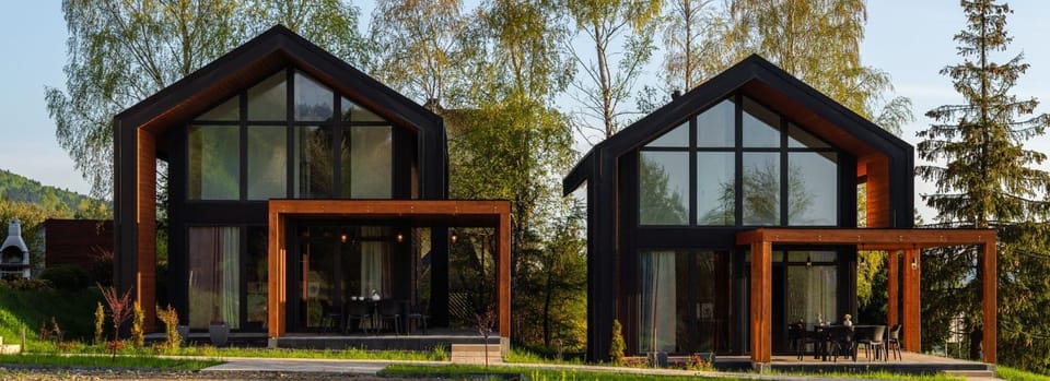 Property building, Day, Garden