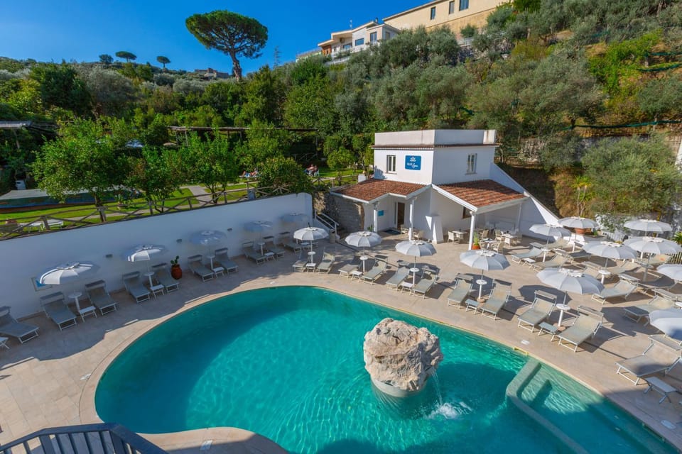 Balcony/Terrace, Swimming pool