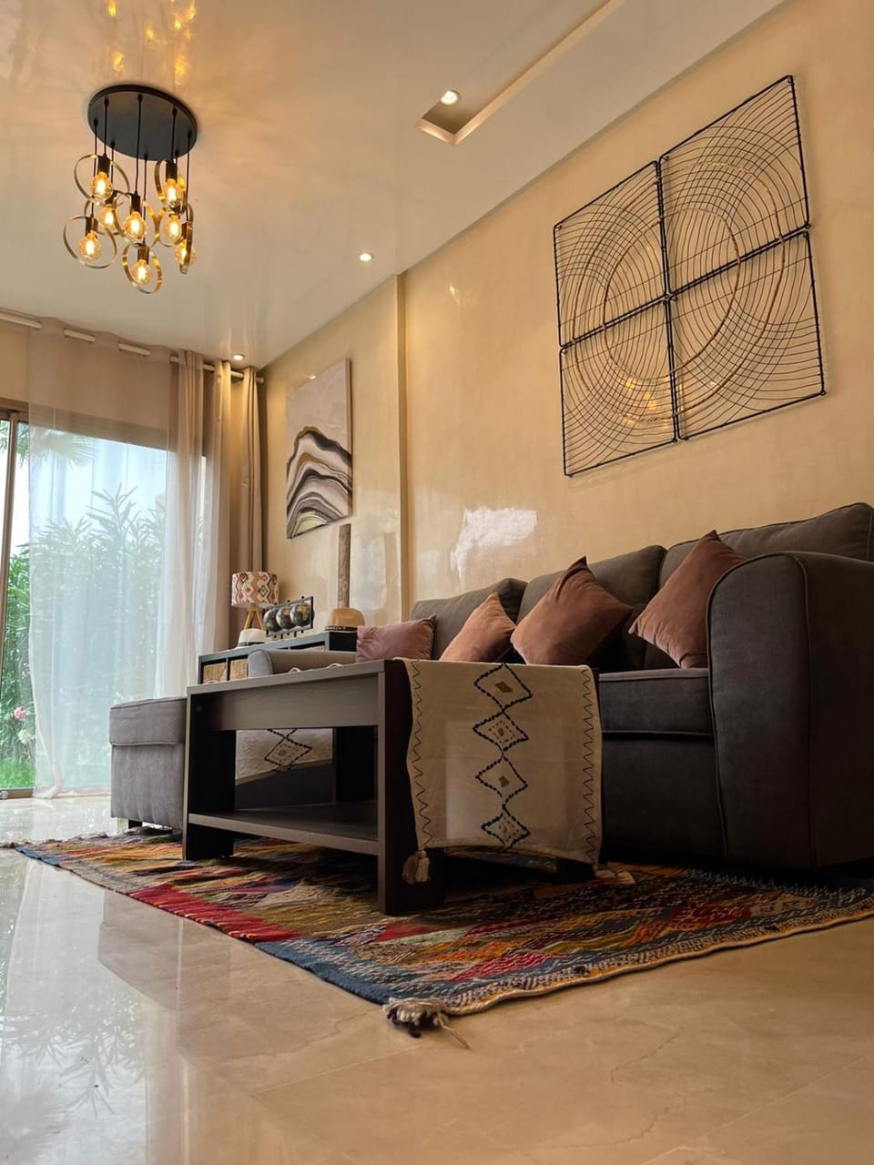 Communal lounge/ TV room, Day, TV and multimedia, Living room, Lounge or bar, Seating area, locker, locker