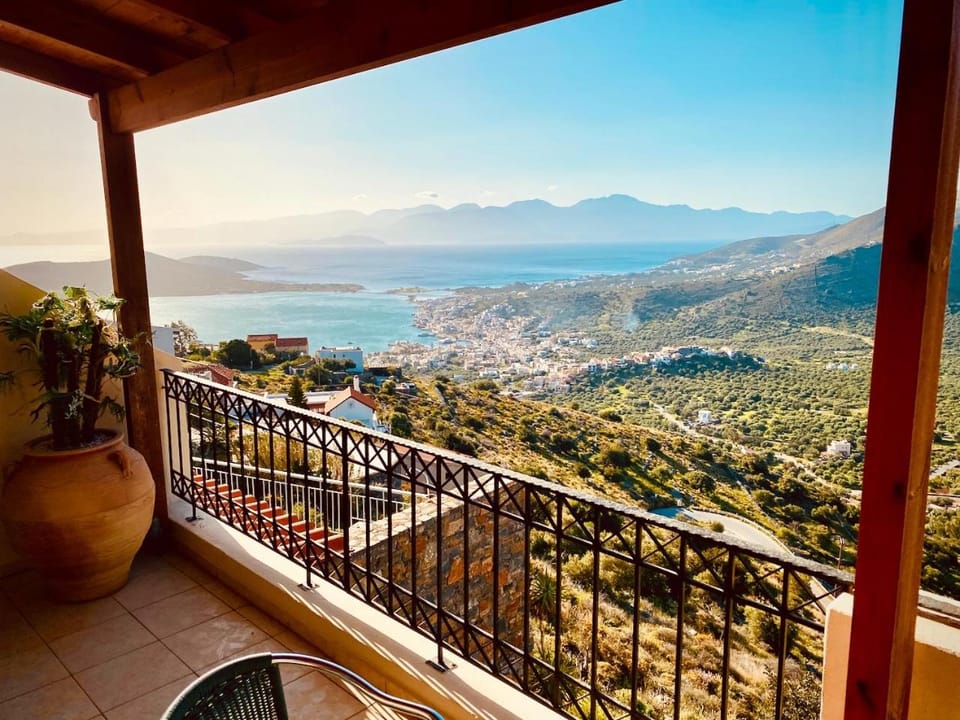 Balcony/Terrace, Mountain view, Sea view