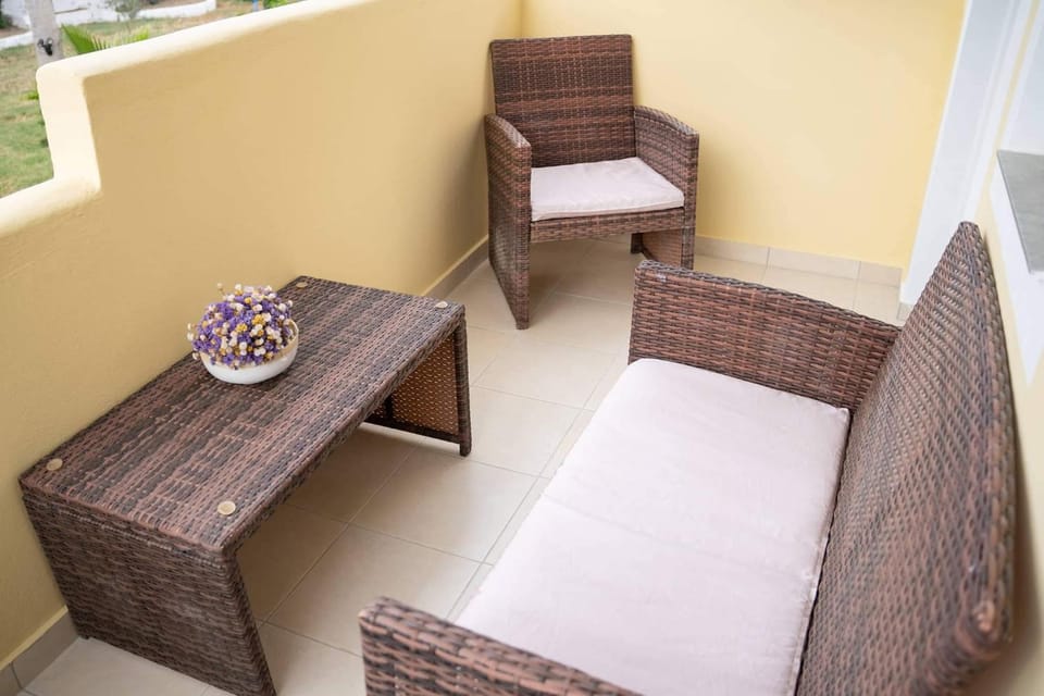 Balcony/Terrace, Living room