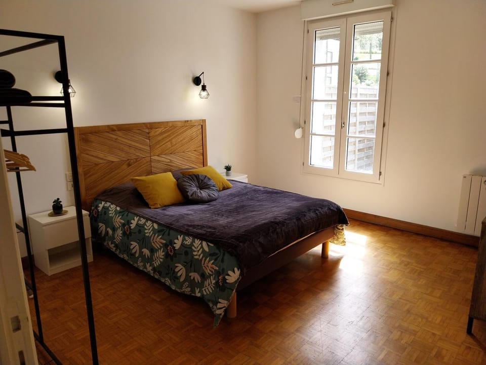 Bed, Bedroom