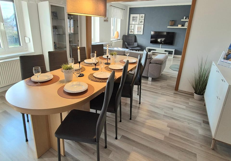 Dining area, Food, Food