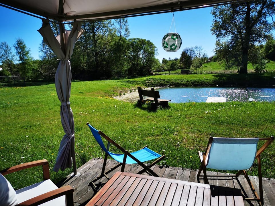 Natural landscape, Garden, Garden view, Lake view, sunbed