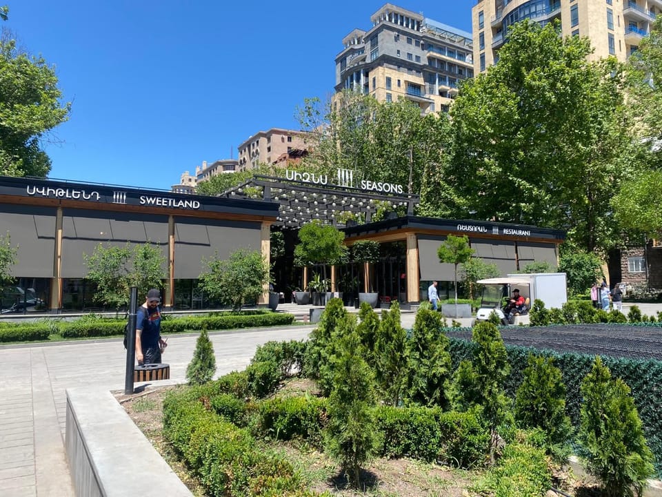 Restaurant/places to eat