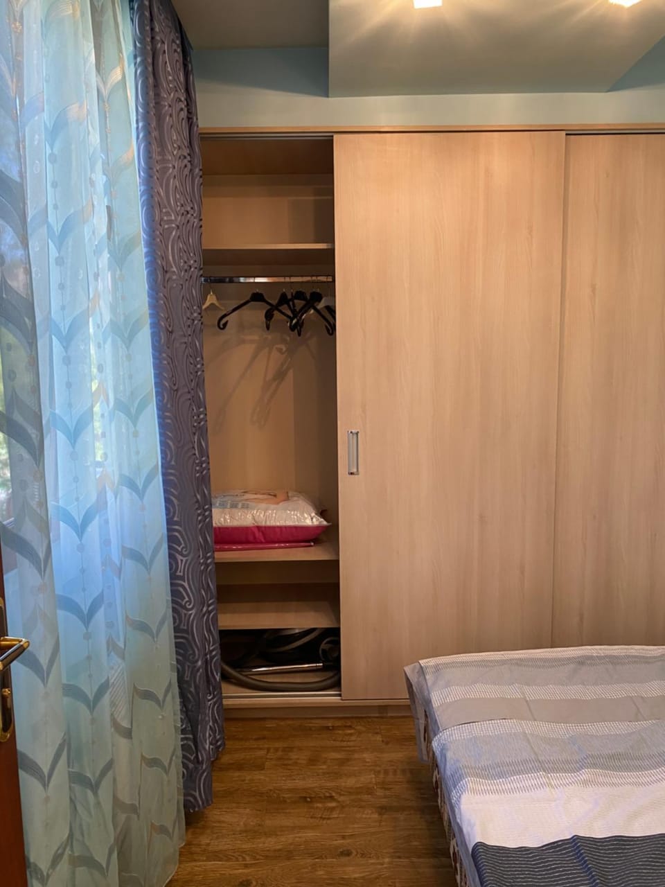 Bed, Bedroom, bunk bed, wardrobe