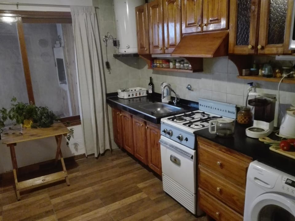 Kitchen or kitchenette, Communal kitchen