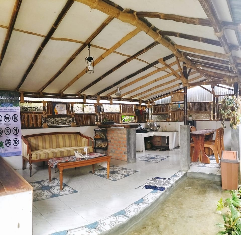 Azalea2 Bed and Breakfast in Indonesia