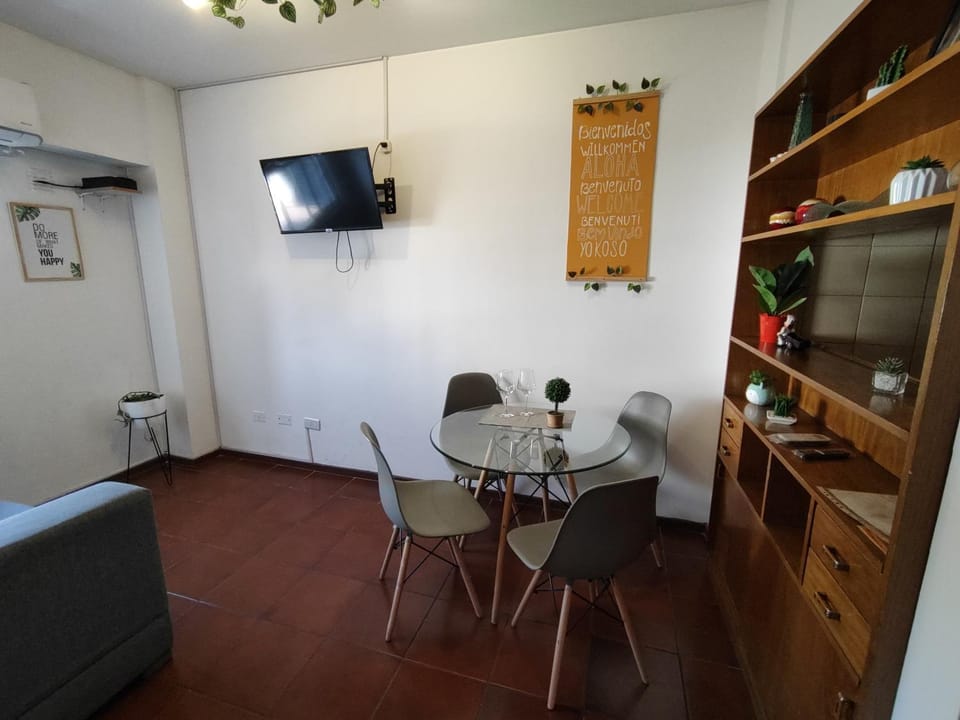Departamento céntrico a media cuadra de Av San Martín - Ubicación privilegiada Apartment in Mendoza