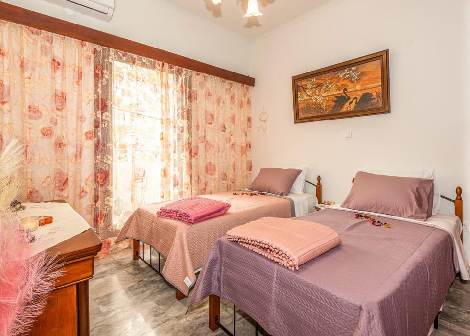 Stratos Seaside corner apartment Apartment in Rethymno