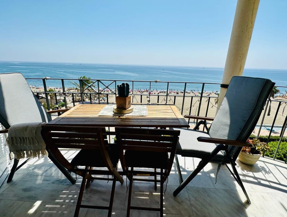 Pepe Beach Vista al Mar Apartment Estepona Apartment in Estepona