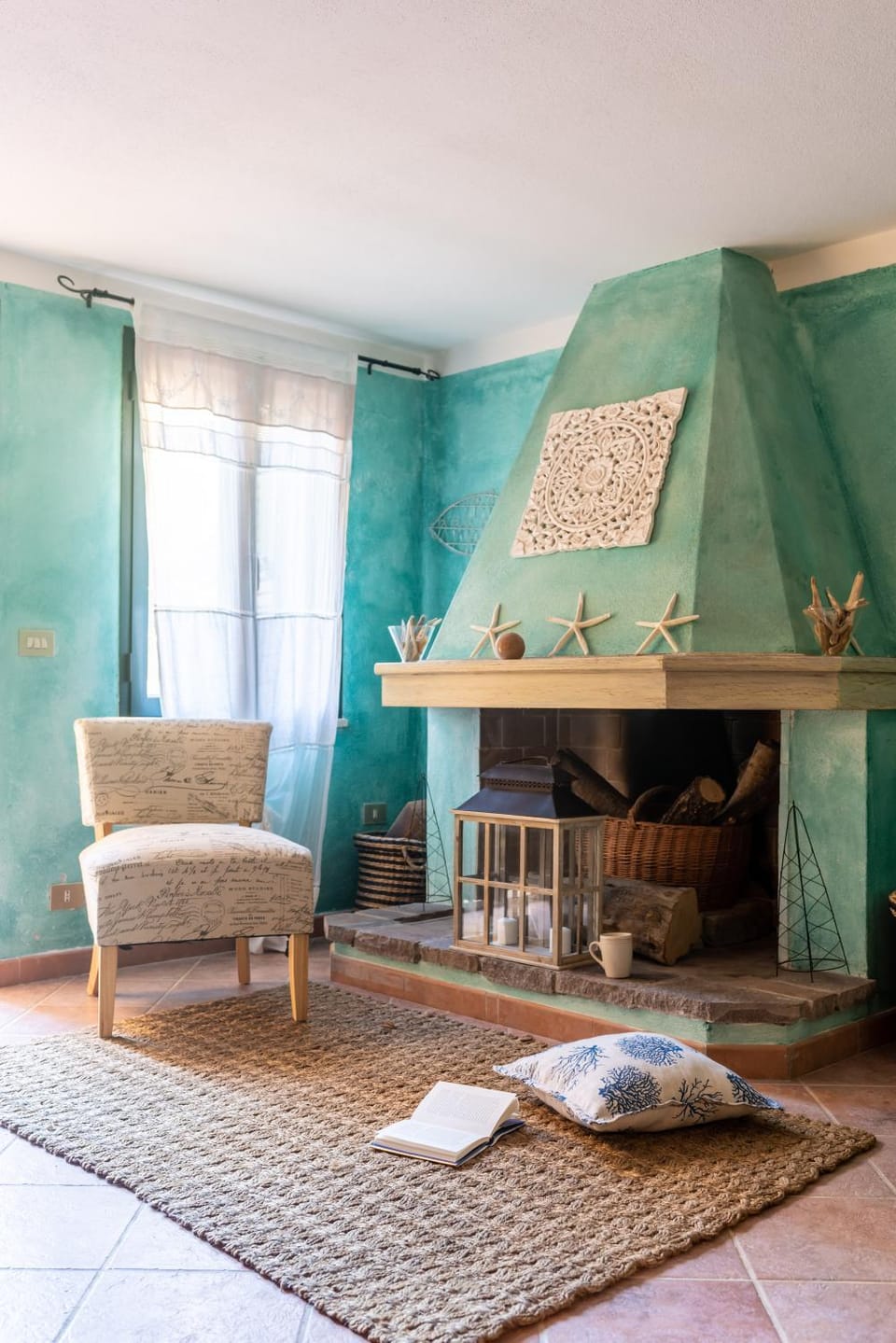 Natural landscape, Living room, fireplace