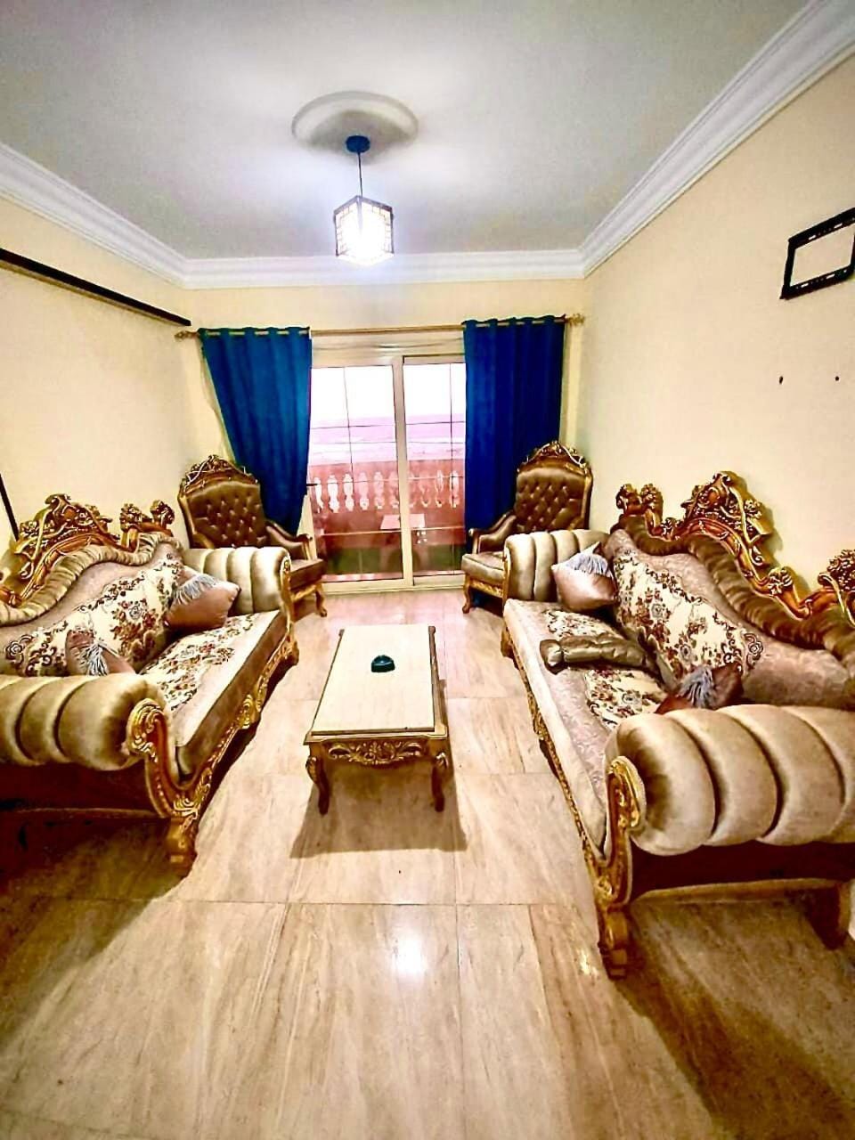 شقة بأطلالة علي الشاطئ Apartment in Alexandria Governorate