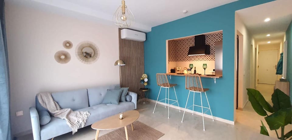 Living room, Dining area, air conditioner