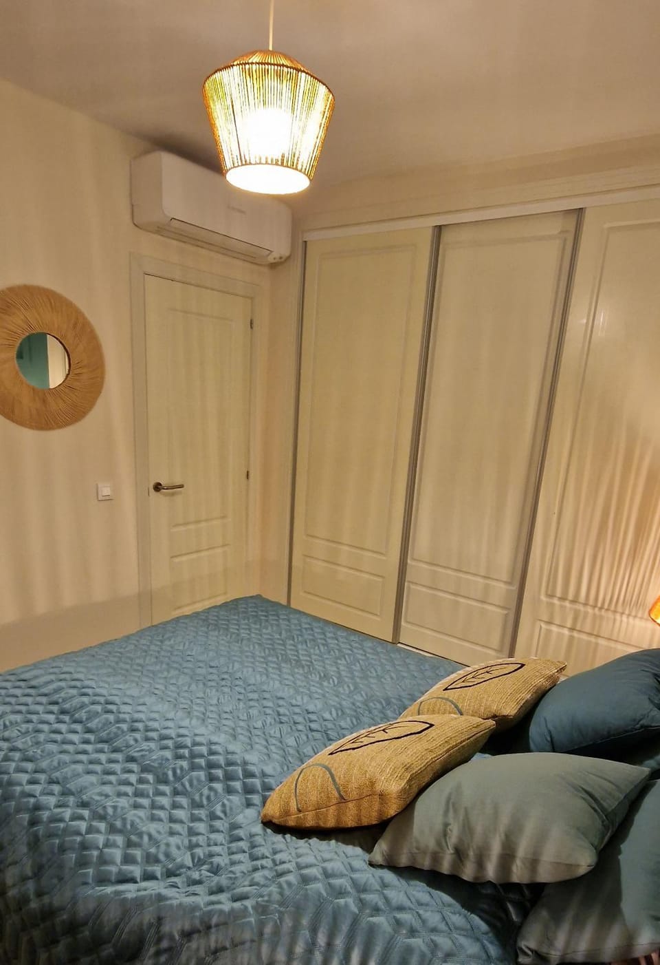 Bedroom, wardrobe, air conditioner