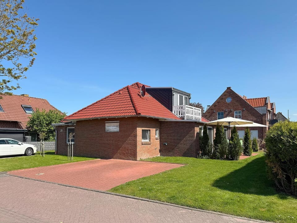 Property building, Parking
