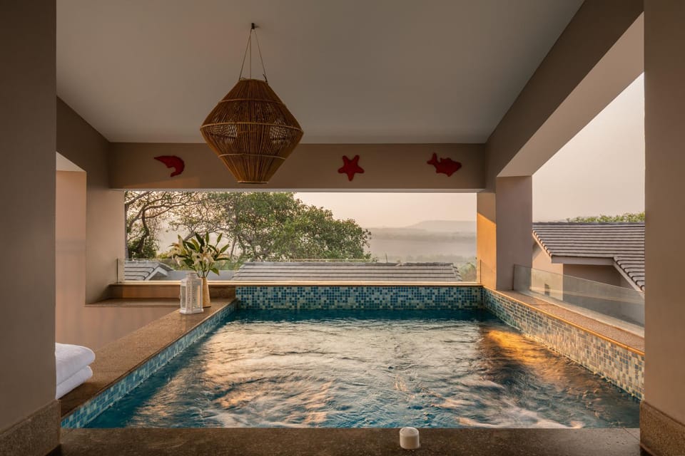 Pool view, Swimming pool