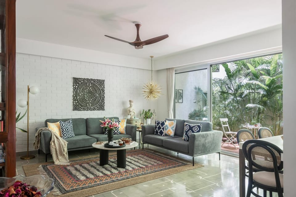 Living room, Seating area