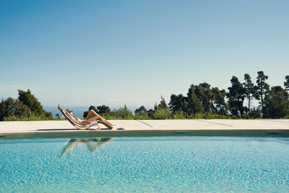 Day, People, Natural landscape, Pool view, Swimming pool, sunbed