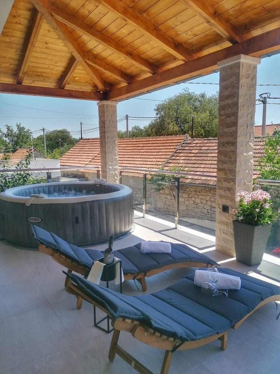 Massage, Balcony/Terrace