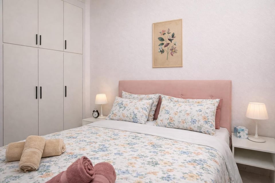 Bedroom, wardrobe