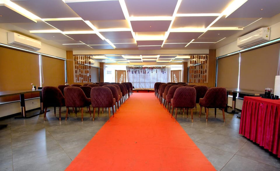 Meeting/conference room