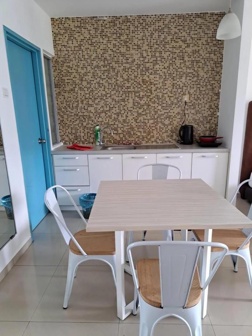 Marina Island Ocean Theme @ Lumut Sitiawan Apartment in Perak