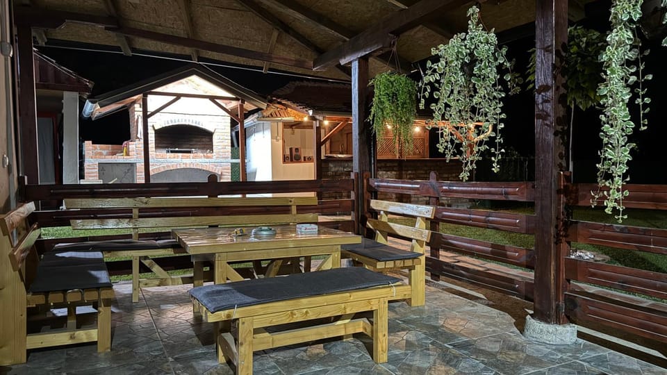 Patio, Banquet/Function facilities