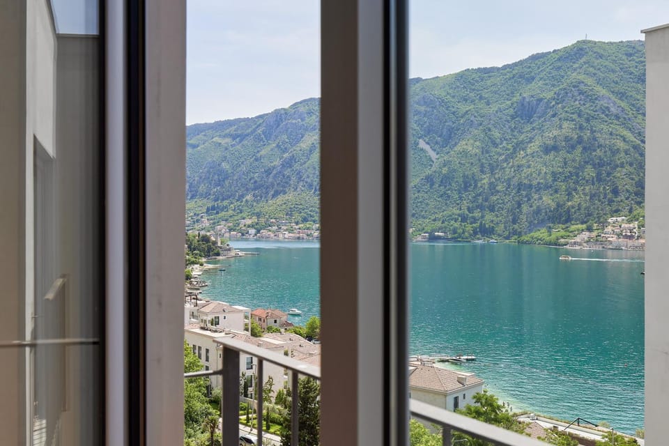 Natural landscape, Balcony/Terrace, Mountain view, Sea view