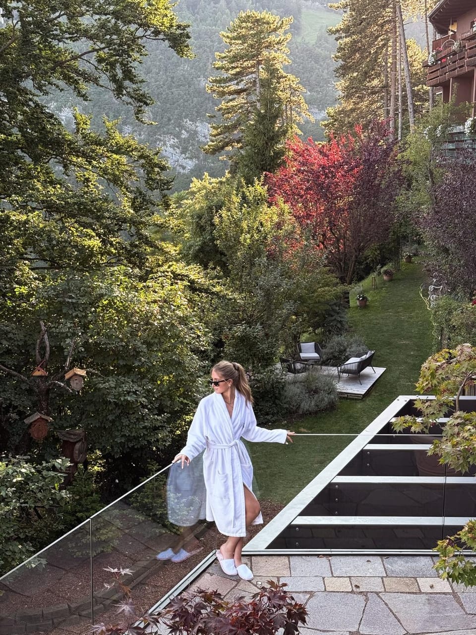 People, Garden, Photo of the whole room