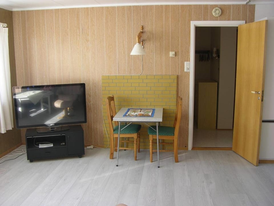 TV and multimedia, Dining area