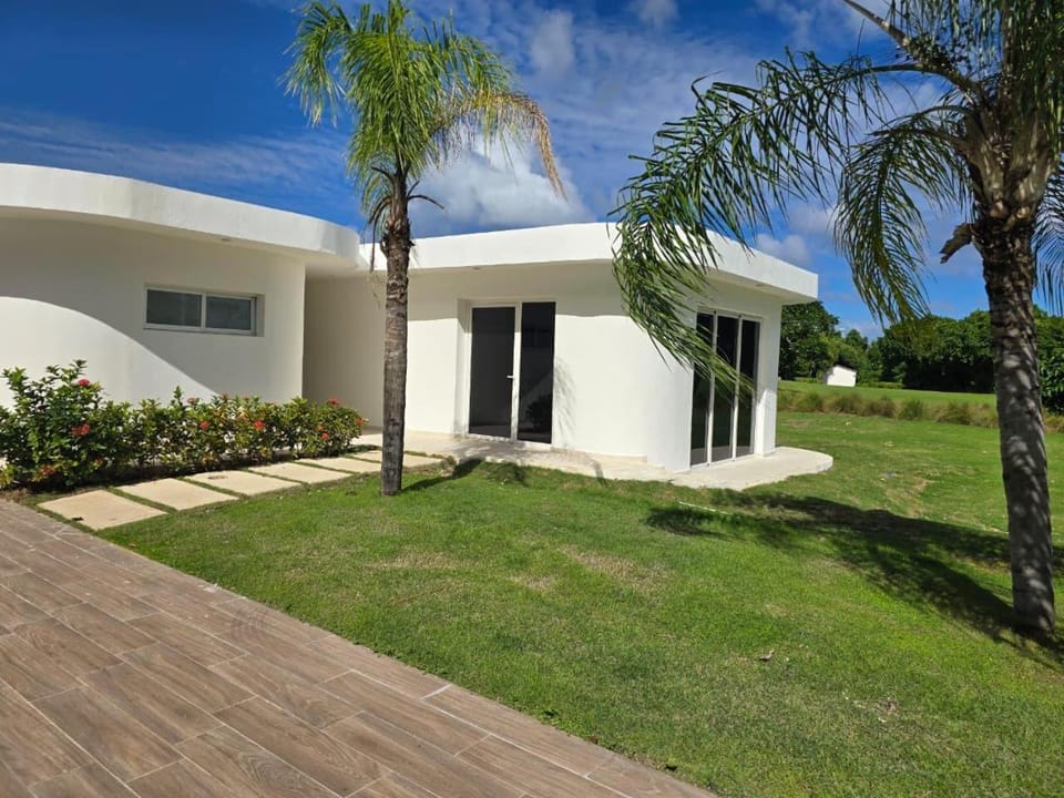 Cana Rock Star, Vista al campo de golf y Piscina C-303, B-506 o B-502 Apartment in Punta Cana